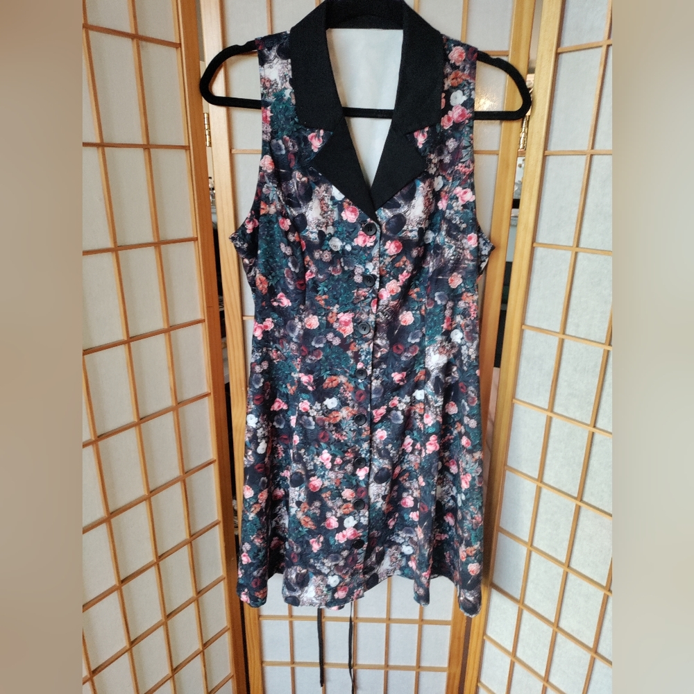 Blackmilk 14 OVERGROWN SKULLS CORSET BACK SHIRT DRESS